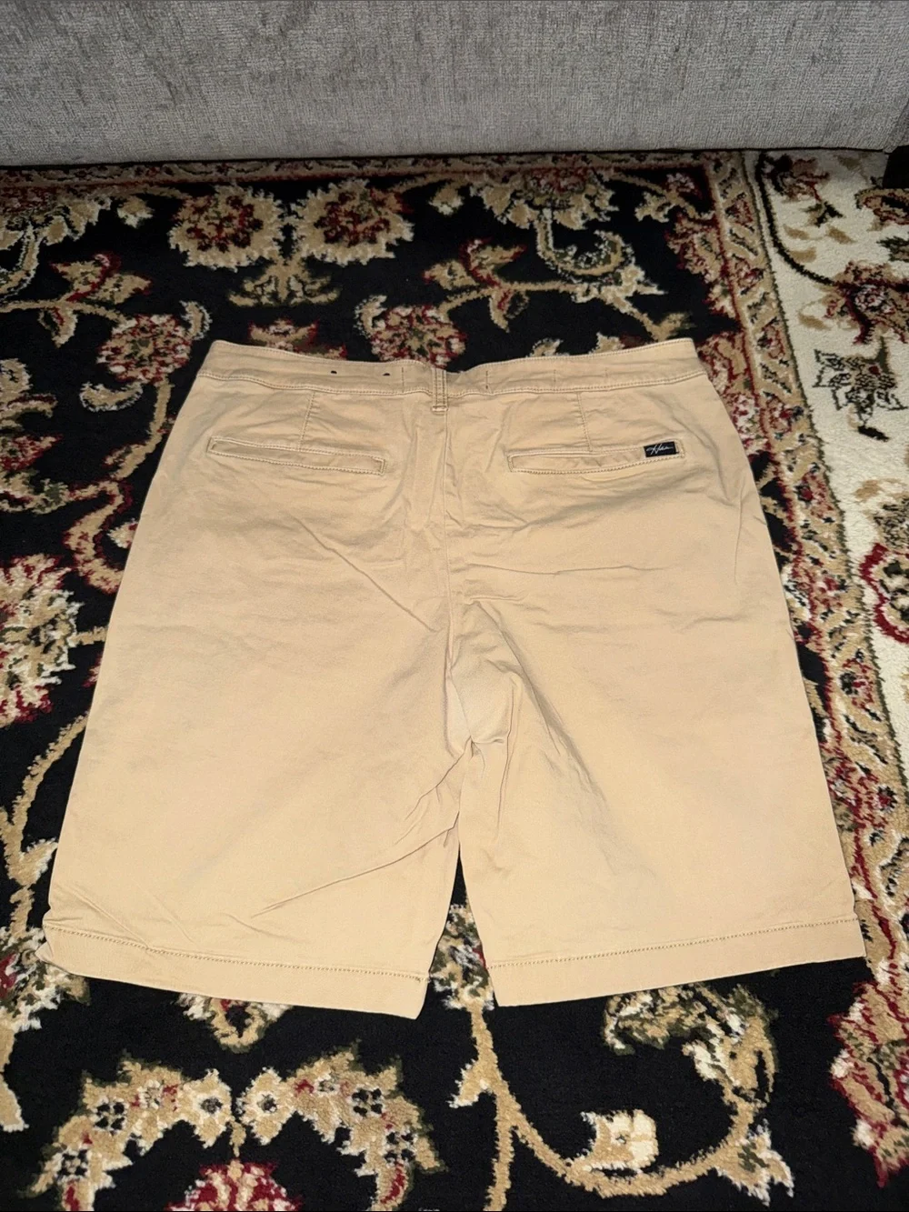 Hollister Men's Beige Flat-Front Shorts